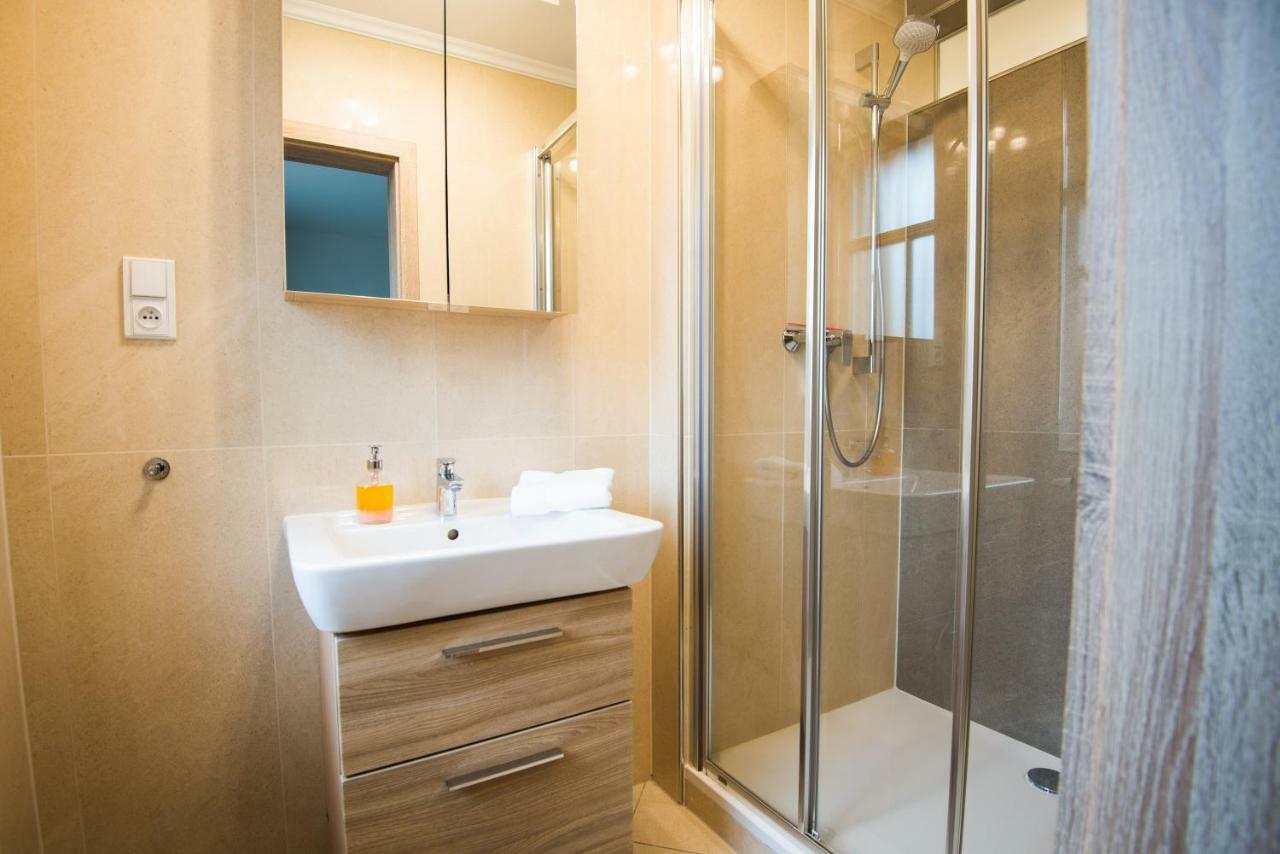 Spa Apartments Bulharska Κάρλοβι Βάρι Εξωτερικό φωτογραφία